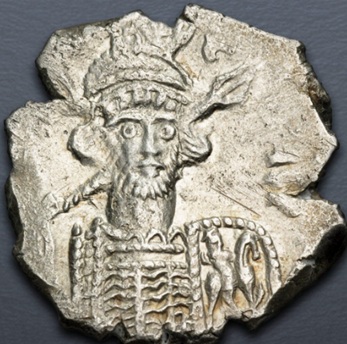 Constantine IV Pogonatus, 674-681 CE  (Constantinople mint - AR Miliarense)